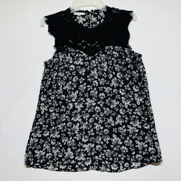 Maurices Tops - Maurices‎ Sleeveless Blouse Black White Lace Lightweight Floral Womens Medium
